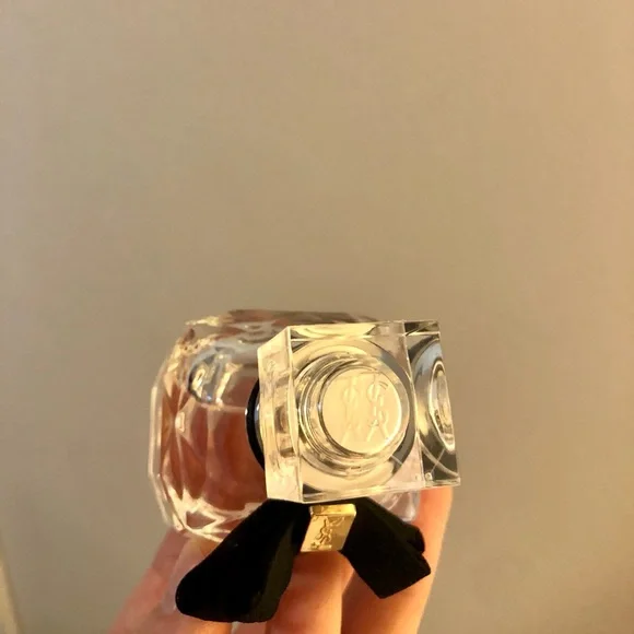 *LIKE NEW* YSL Mon Paris Eau de Parfum Spray Perfume [1 ounce bottle] - Picture 6 of 8